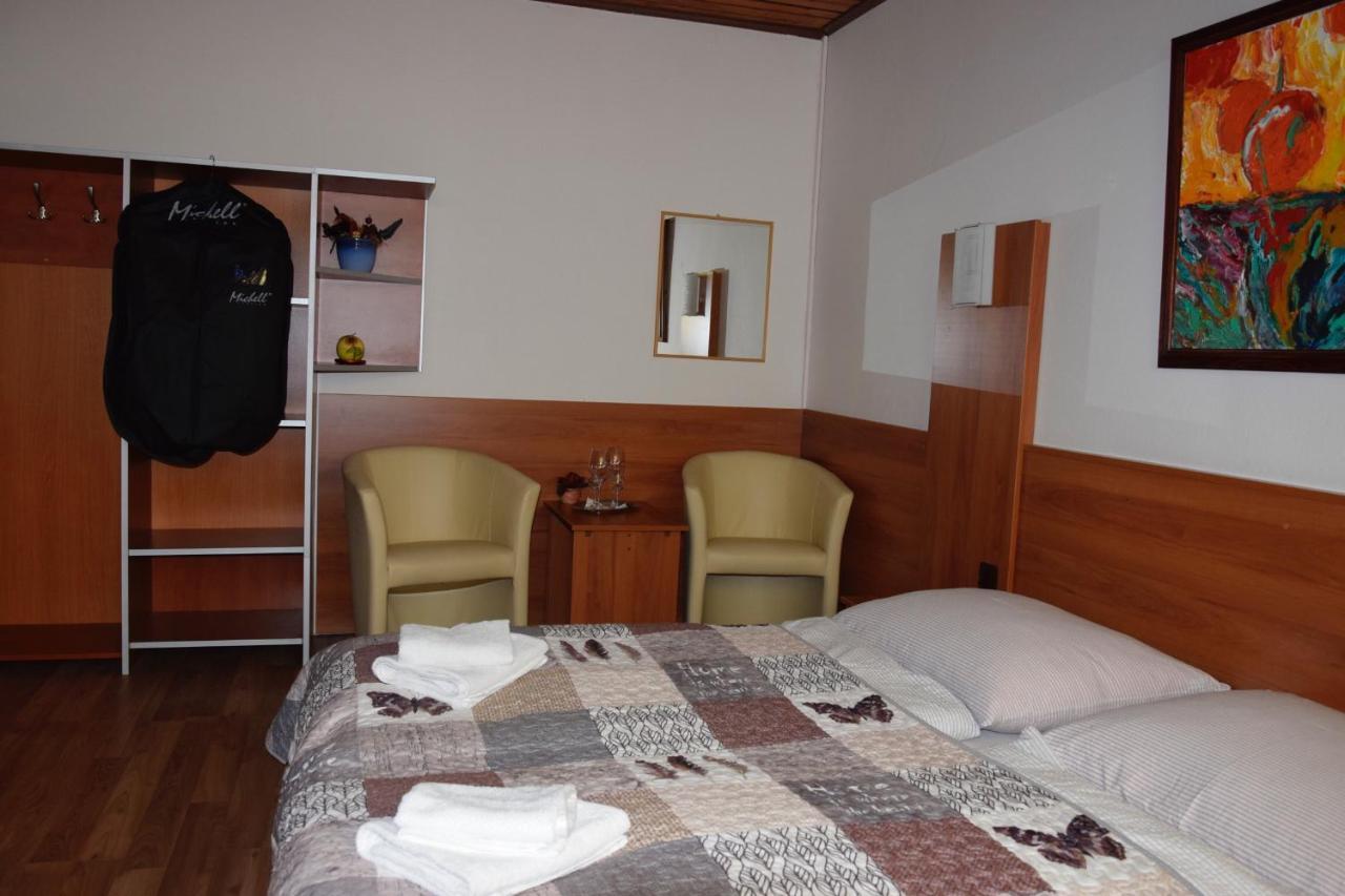 Privat Martin Hotel Bagian luar foto